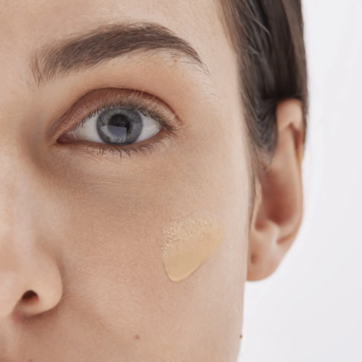 BABE SUPER FLUID EMULSIOON NÄOLE MATISTAV SPF50 TOONIV 50ML - Tootepilt 4
