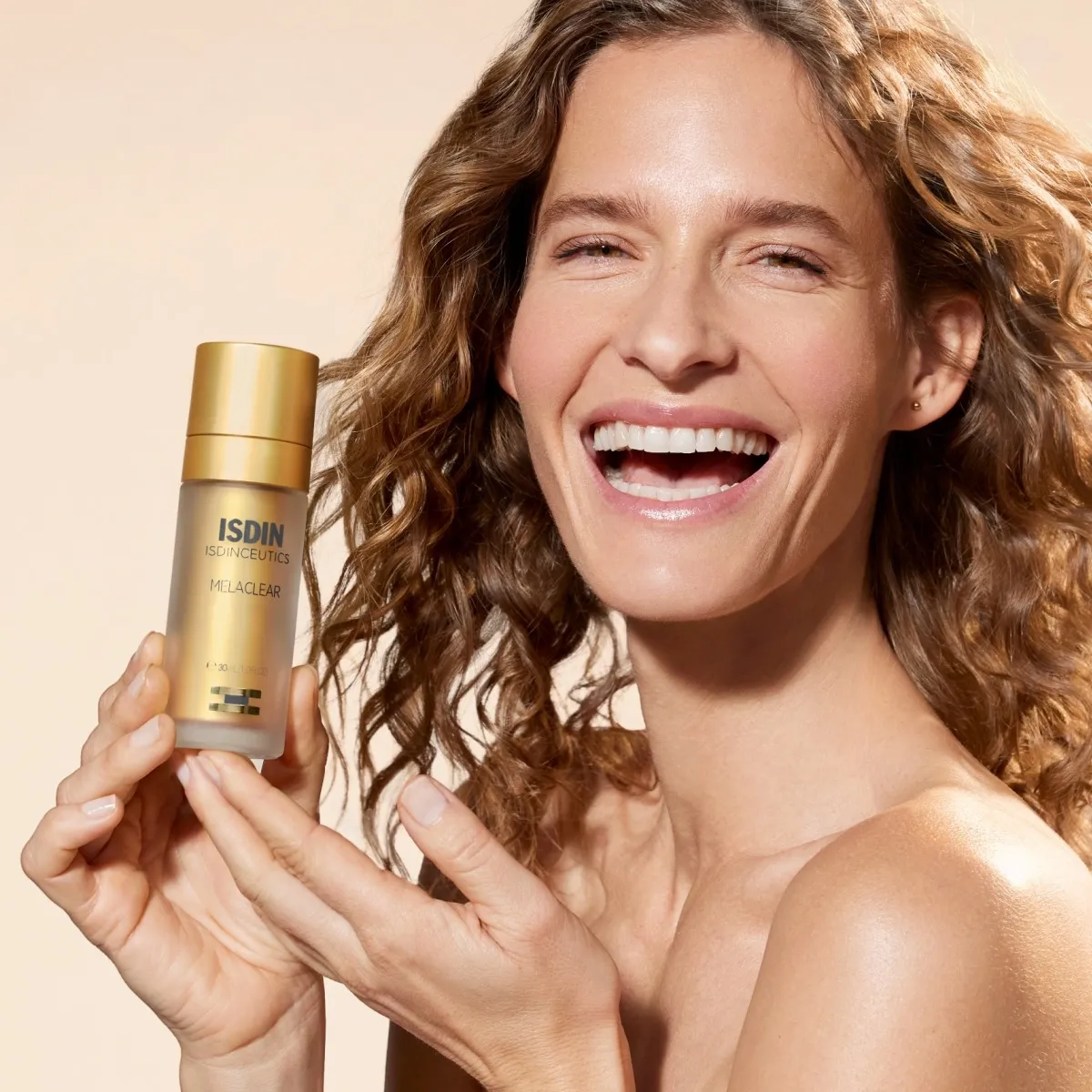 ISDIN MELACLEAR NÄOSEERUM PIGMENDILAIKUDELE 30ML - Tootepilt 3